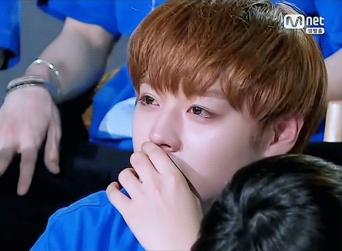 Những bộ phận cơ thể của Wanna One mà fan muốn bảo tồn như báu vật