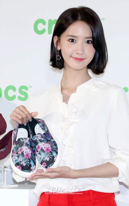 Yoona tóc ngắn năng động, trẻ trung tại sự kiện mới