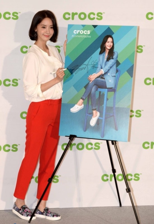 Yoona tóc ngắn năng động, trẻ trung tại sự kiện mới