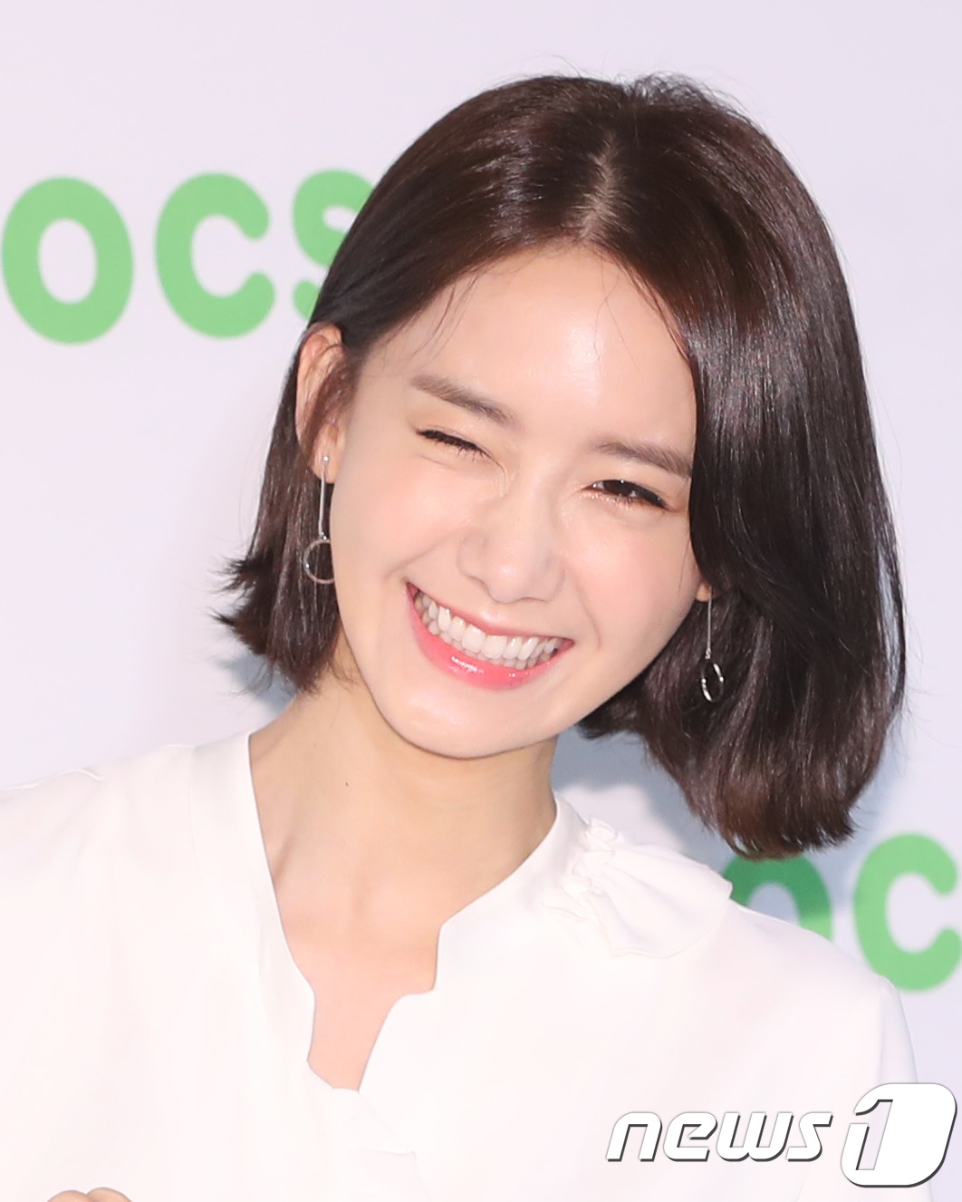 Yoona tóc ngắn năng động, trẻ trung tại sự kiện mới