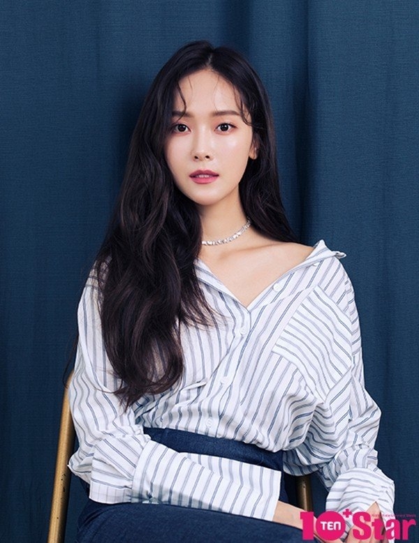 Jessica trải lòng tuổi 20 cùng SNSD chỉ toàn là nước mắt