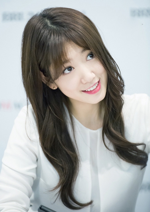 Đi fansign là cách tuyệt nhất để ngắm nhan sắc mỹ nhân Hàn
