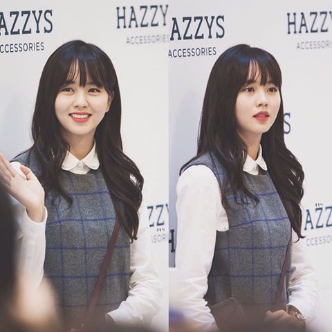 Đi fansign là cách tuyệt nhất để ngắm nhan sắc mỹ nhân Hàn