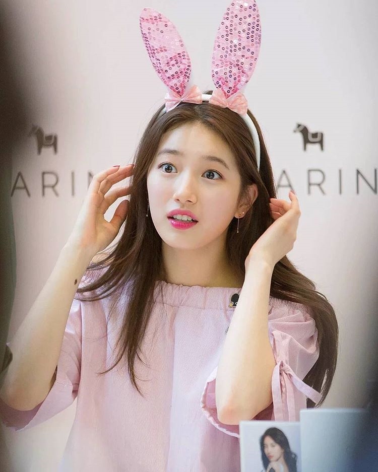 Đi fansign là cách tuyệt nhất để ngắm nhan sắc mỹ nhân Hàn