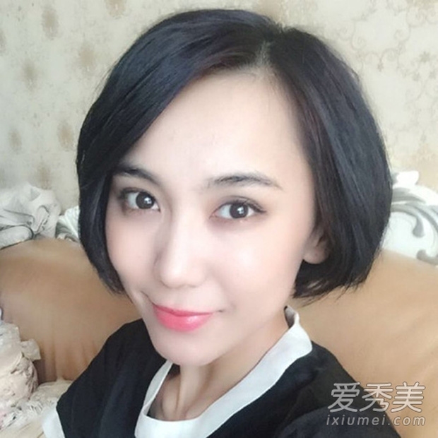 Chị họ xinh đẹp của Cổ Lực Na Trát.