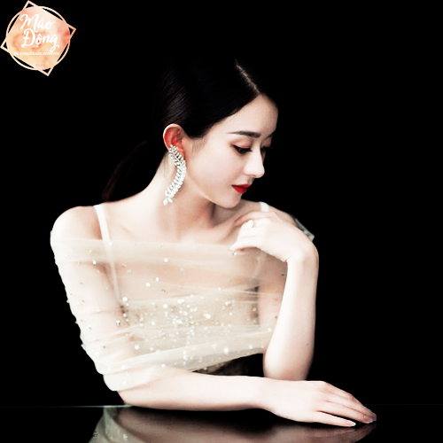 Triệu Lệ Dĩnh chính thức trở thành đại sứ thương hiệu Dior