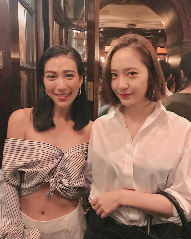 Krystal xinh đẹp rạng rỡ với mái tóc ngắn