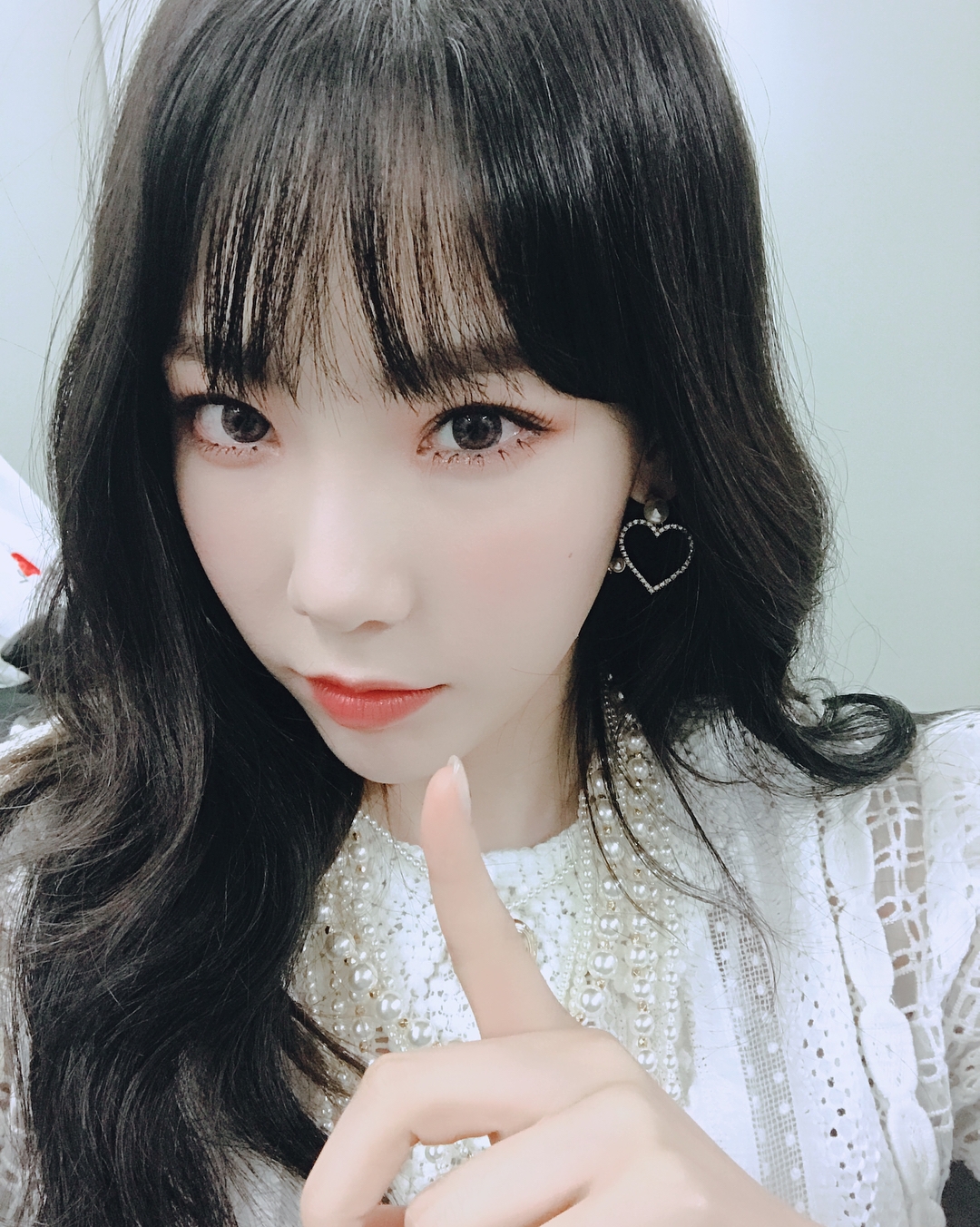 Sao Hàn ngày 27/9: Muôn kiểu selfie của dàn sao hot