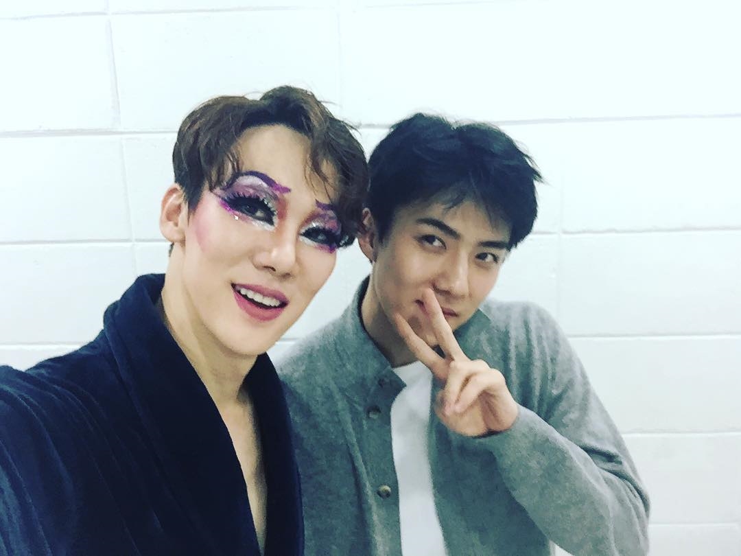 Sao Hàn ngày 27/9: Muôn kiểu selfie của dàn sao hot