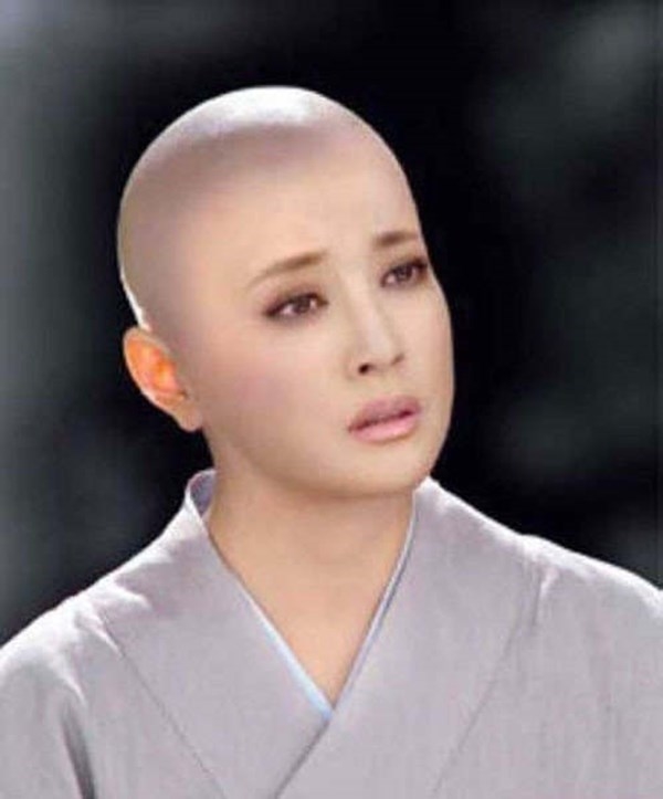 Khi mỹ nhân Hoa ngữ khoe nhan sắc 'vạn người mê' với kiểu đầu trọc