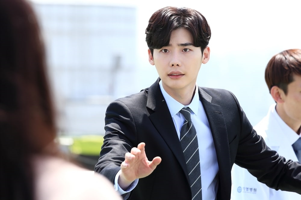 'While You Were Sleeping tung hình ảnh mới và điểm nhấn trong tập đầu