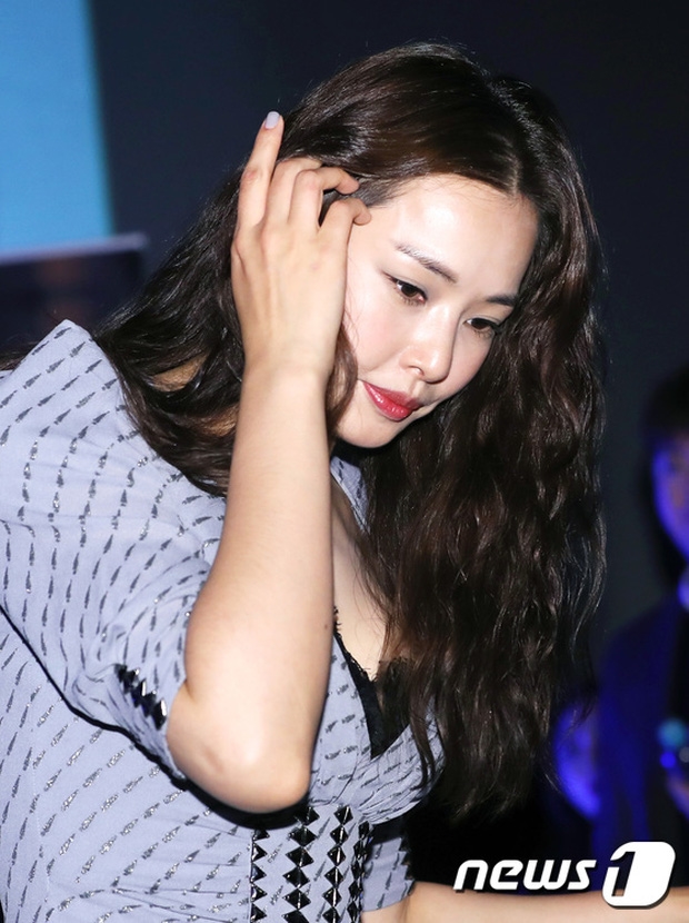 Park Shin Hye xuất hiện với gương mặt tròn xoe và 2 cằm