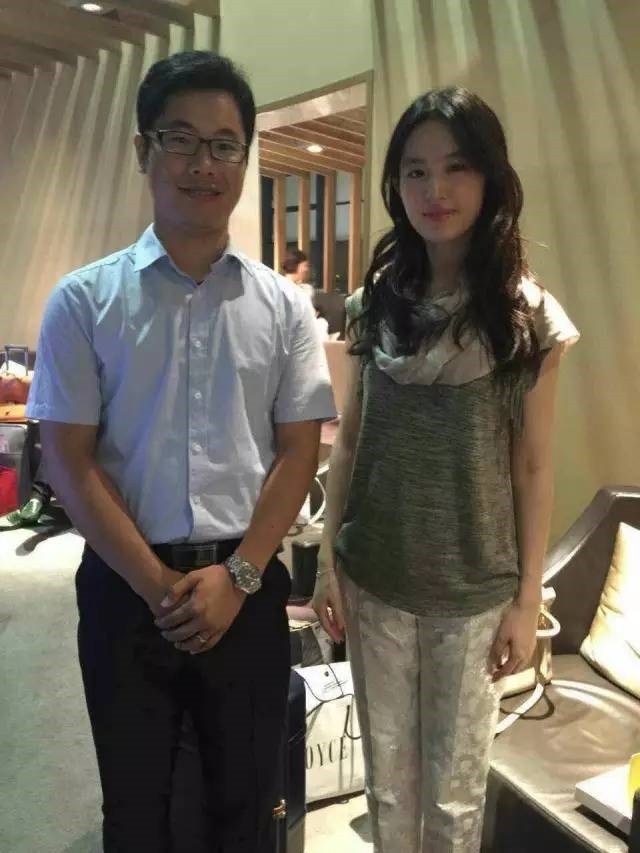 Ngắm nhan sắc thật của dàn mỹ nhân Hoa ngữ qua hình chụp vội