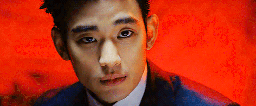Kim Soo Hyun nhập ngũ, những khoảnh khắc khiến fan nhớ mãi