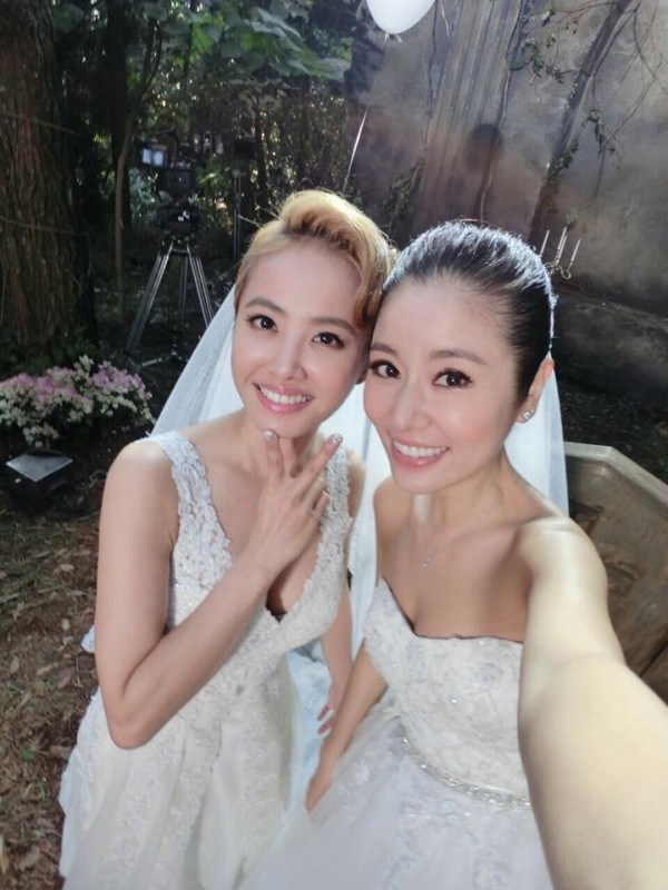 Những cặp sao Hoa ngữ chẳng phải anh chị em mà giống nhau như đổ khuôn