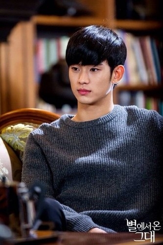 Kim Soo Hyun nhập ngũ, những khoảnh khắc khiến fan nhớ mãi