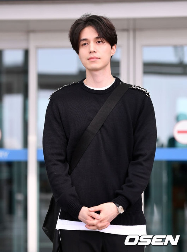 Yoona, Lee Dong Wook và Seventeen phong thái cực ngầu tại sân bay