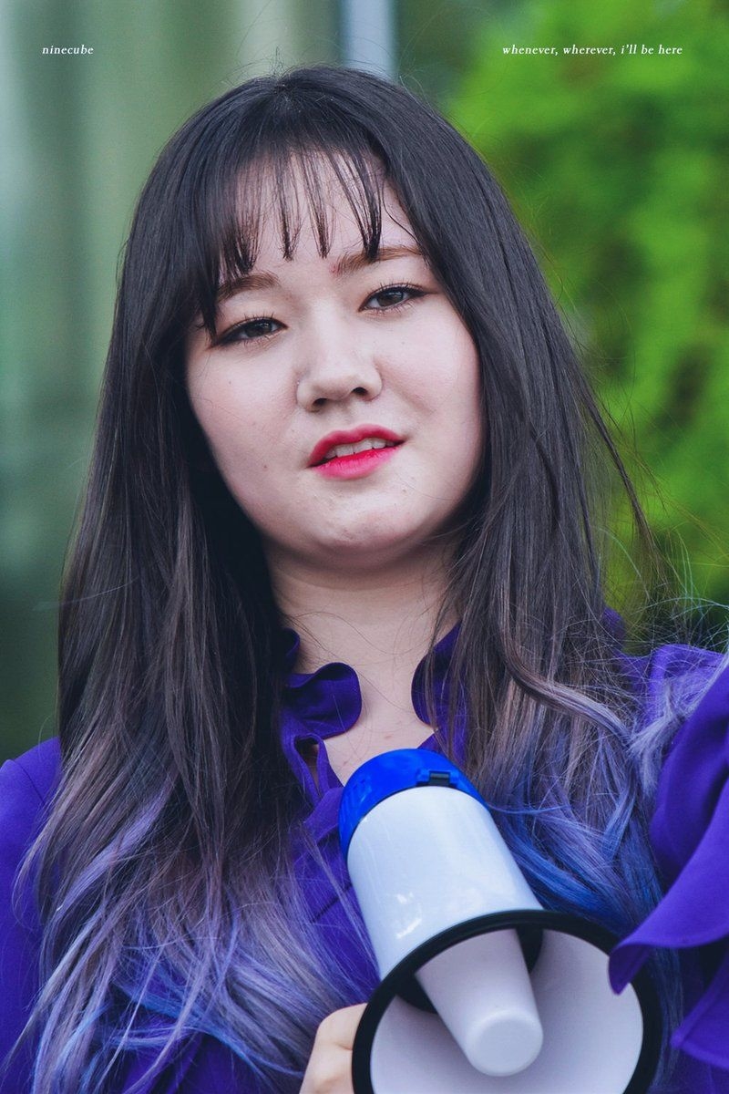 Lộ ảnh thời thơ ấu xinh đến khó tin của cô nàng 'béo múp' Kyla