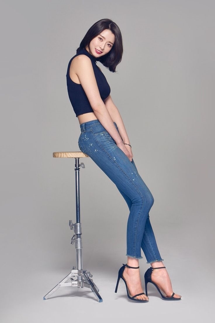 Những mỹ nhân sở hữu đôi chân 'tỉ lệ vàng' đẹp nhất Kpop