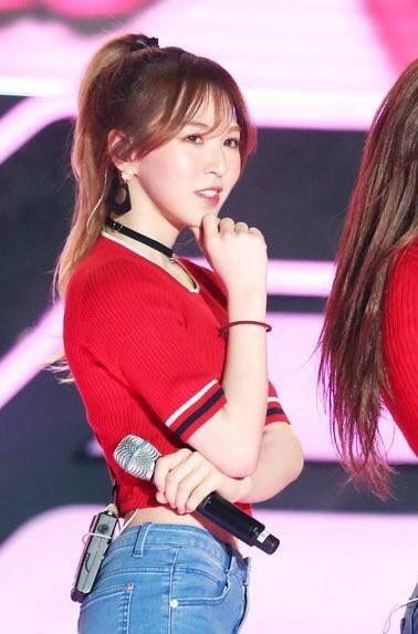 Red Velvet - nhóm nhạc cả 5 thành viên đều mặt xinh dáng chuẩn