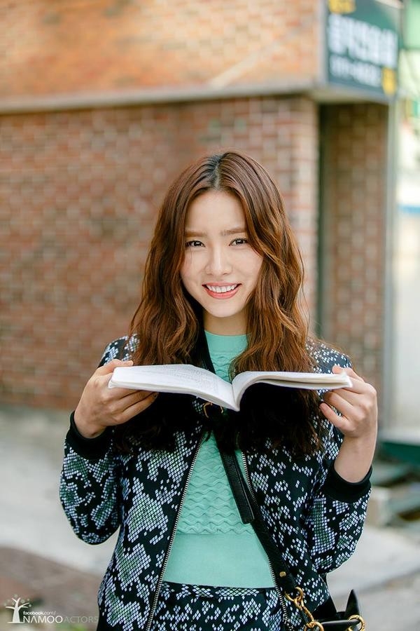 Nam chính tiếp theo sánh đôi cùng “thánh nữ mặt đơ” Shin Se Kyung