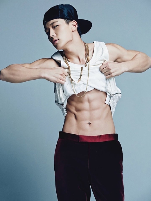 Những mĩ nam Kpop mặt 'baby' nhưng vóc dáng thì chuẩn men miễn chê