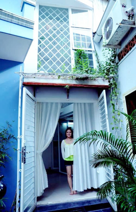Vy Oanh từng có một cơ ngơi khang trang và sự nghiệp thành công trước khi lấy chồng đại gia.