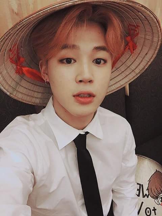 Những mĩ nam Kpop mặt 'baby' nhưng vóc dáng thì chuẩn men miễn chê