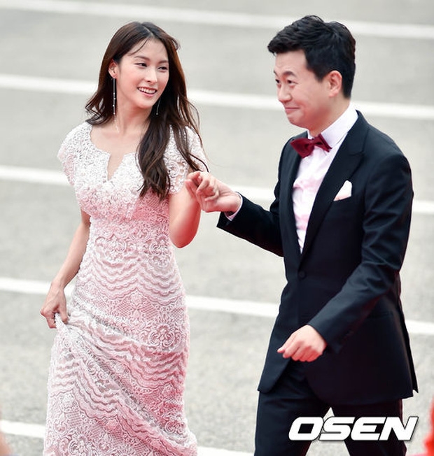 Sao Hàn hội tụ thảm đỏ Korea Drama Awards: Honey Lee đẹp xuất sắc