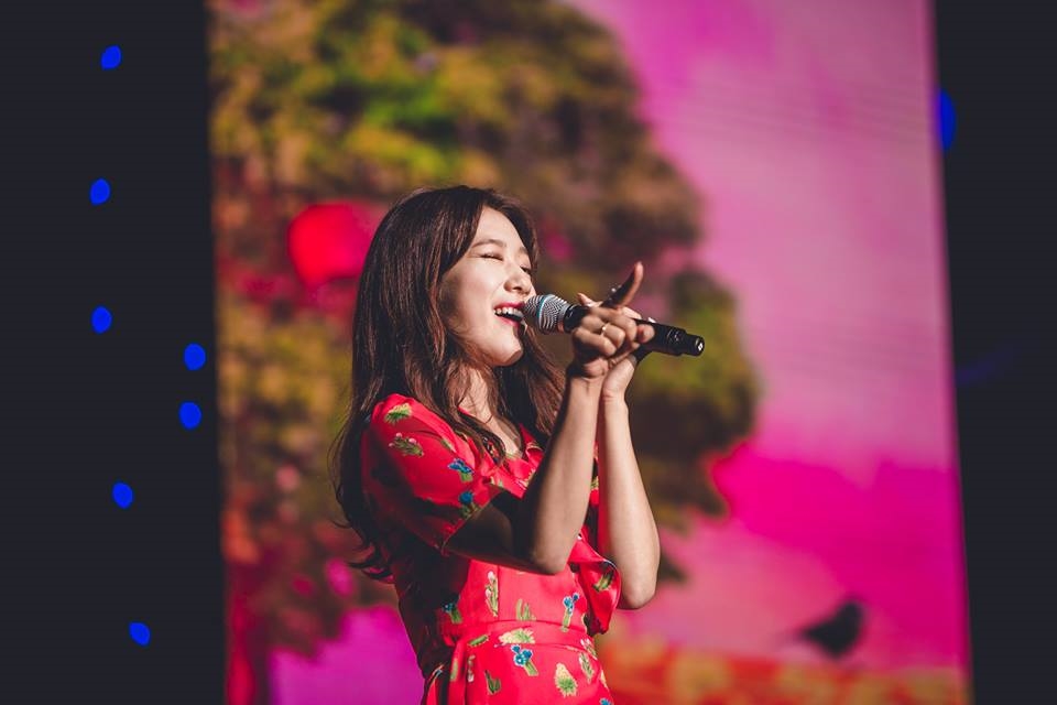 Fanmeeting mới biết độ nổi tiếng của Park Shin Hye khủng thế nào