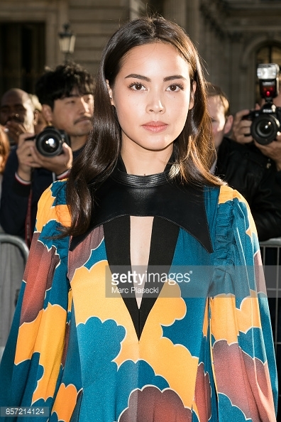 Yaya Urassaya tỏa sáng nổi bật tại Tuần lễ thời trang Paris