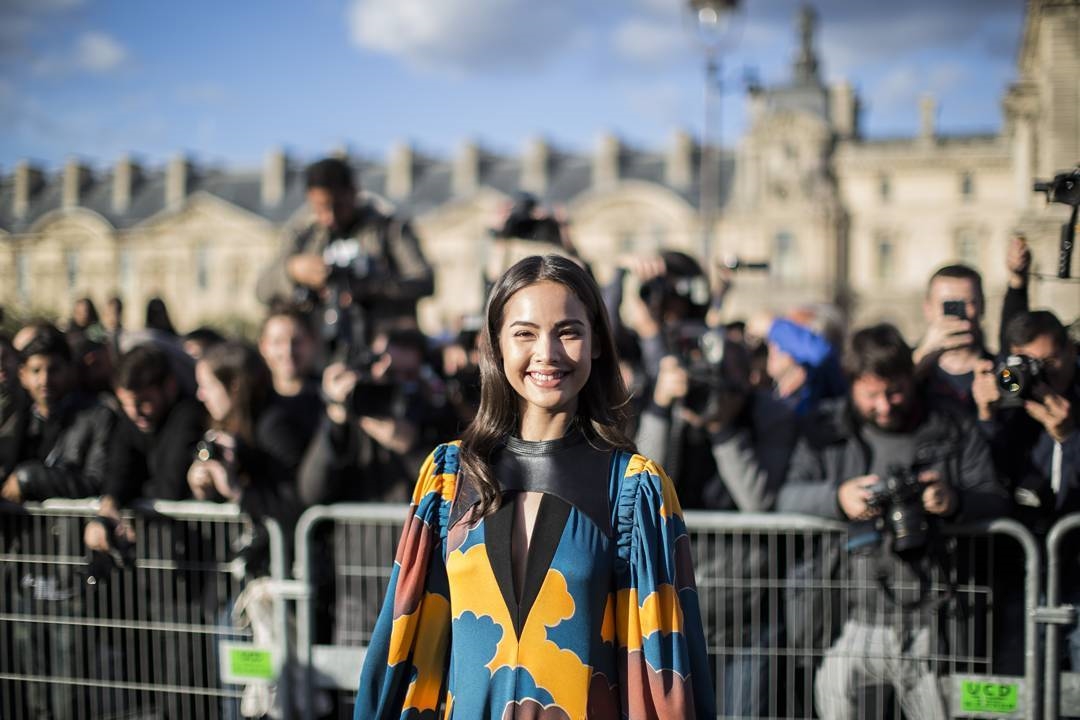 Yaya Urassaya tỏa sáng nổi bật tại Tuần lễ thời trang Paris
