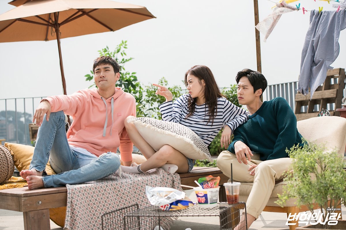 'Revolutionary Love' tung bộ poster nhân vật lung linh bắt mắt