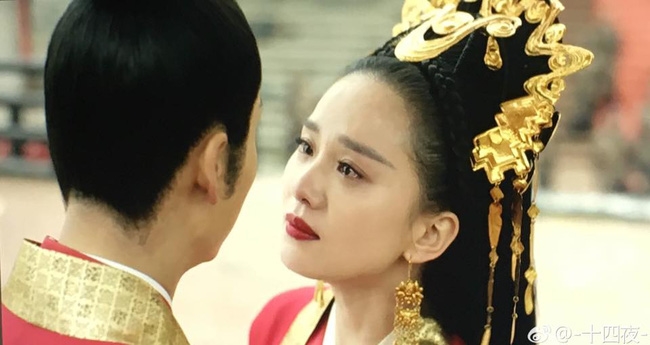 Khi mỹ nhân Hoa ngữ trang điểm đậm thì gương mặt sẽ biến đổi ra sao?