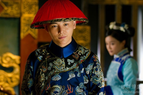 Hóa thân thành thái giám cũng không 'dìm' nổi nét điển trai của mỹ nam