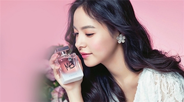 Góc nghiêng đẹp hoàn hảo của mỹ nhân Hàn khi chụp cận mặt