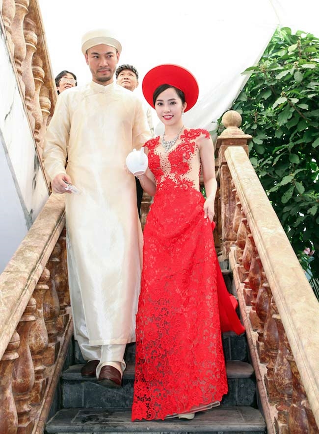 Mỹ nhân Việt và muôn kiểu áo dài rực rỡ trong ngày cưới