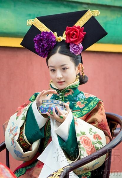 Triệu Lệ Dĩnh, lợi thế và trở ngại khi sở hữu gương mặt đáng yêu