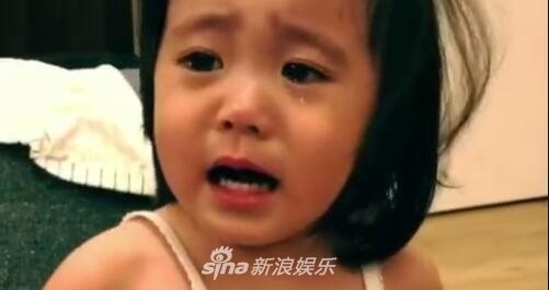 Con gái Bubu của Giả Tịnh Văn lại đốn tim fan nhờ khả năng 'diễn' xuất