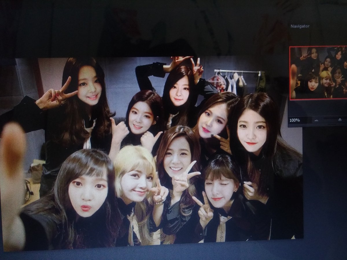 Hội bạn thân toàn siêu sao của “thánh ngoại giao” Yeri (Red Velvet)