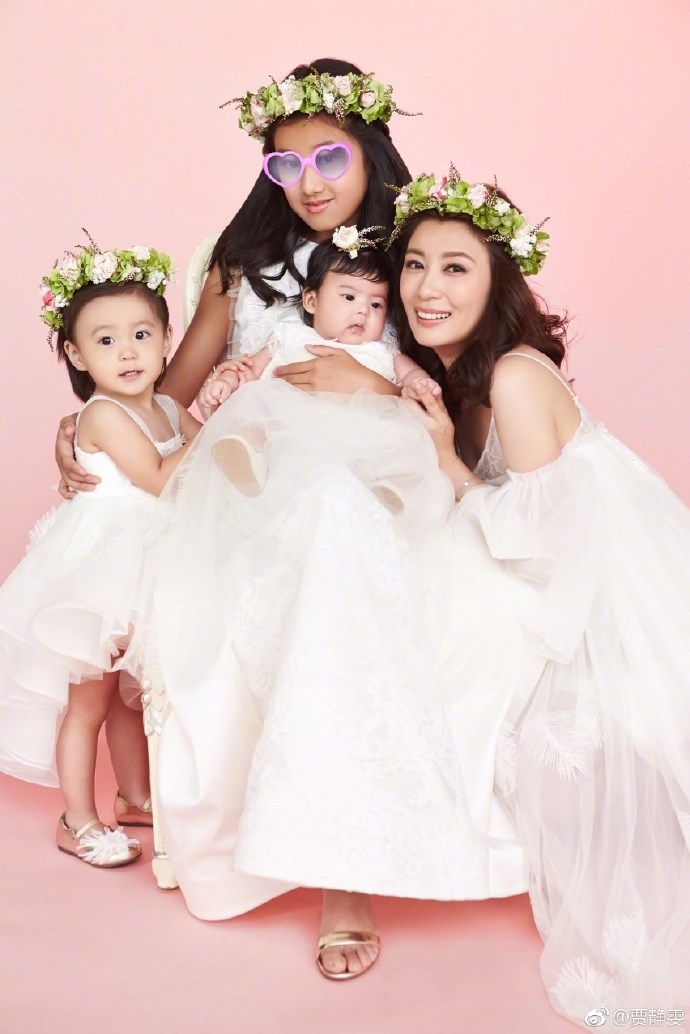 Con gái Bubu của Giả Tịnh Văn lại đốn tim fan nhờ khả năng 'diễn' xuất