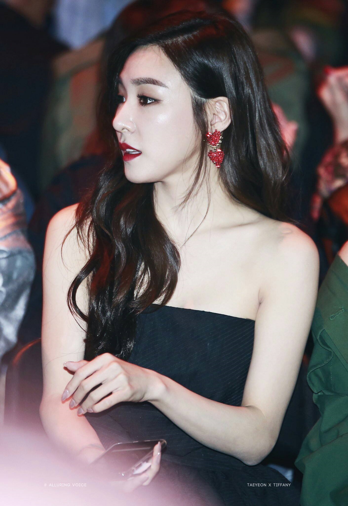 Dân mạng đột nhiên phát cuồng vì những bức ảnh đẹp và sexy của Tiffany