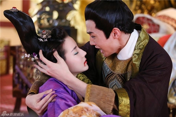 Xinh đẹp tuyệt sắc nhưng nàng Khuynh Thành có kết thúc buồn trong phim.