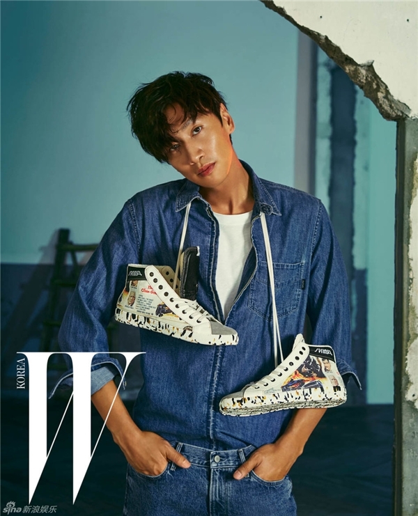 'Thánh ế' Lee Kwang Soo thực ra đã từng có bạn gái rồi đấy