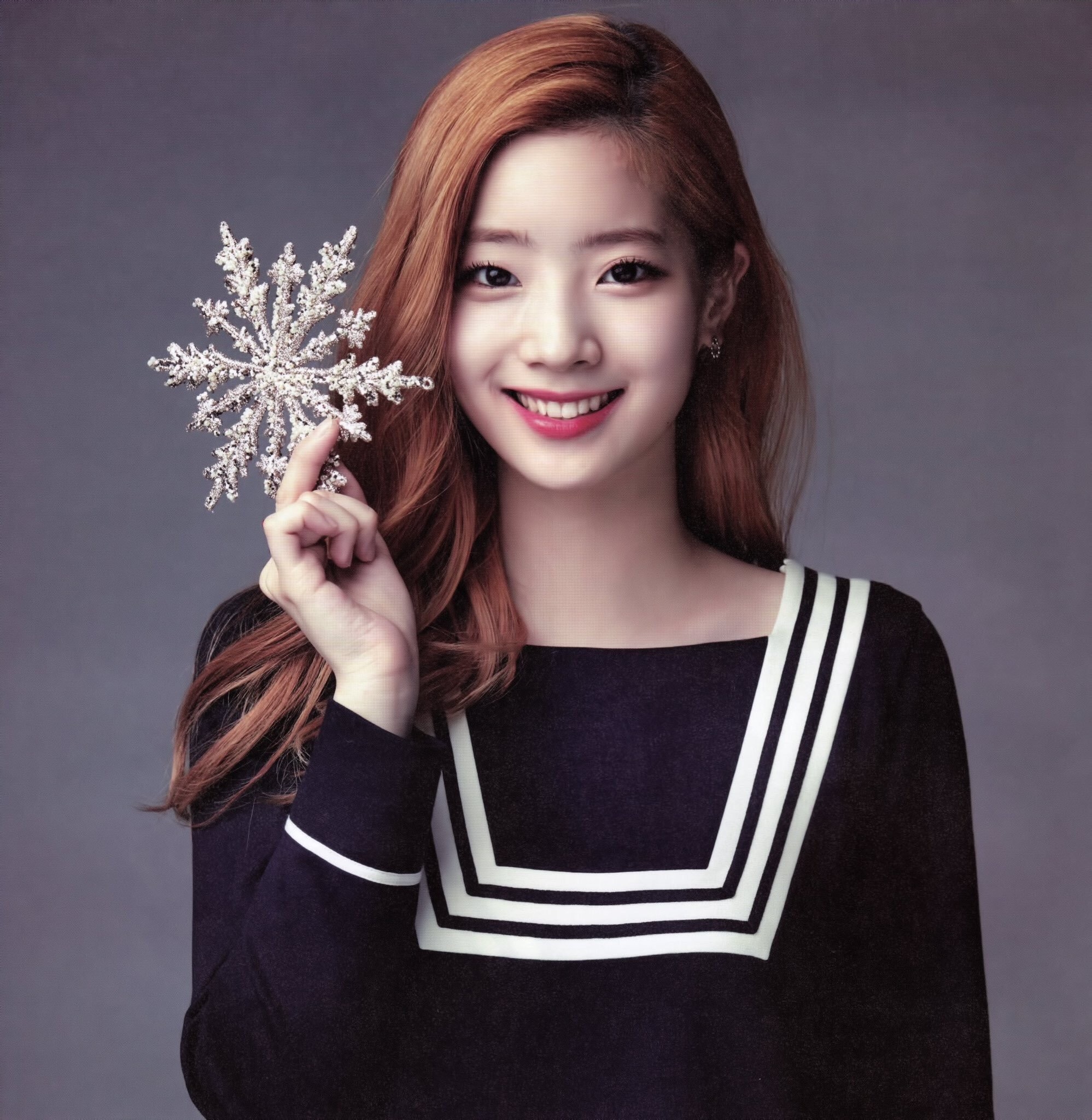 Dahyun của TWICE được bình chọn là nữ thần số 1 quyến rũ nhất Kpop
