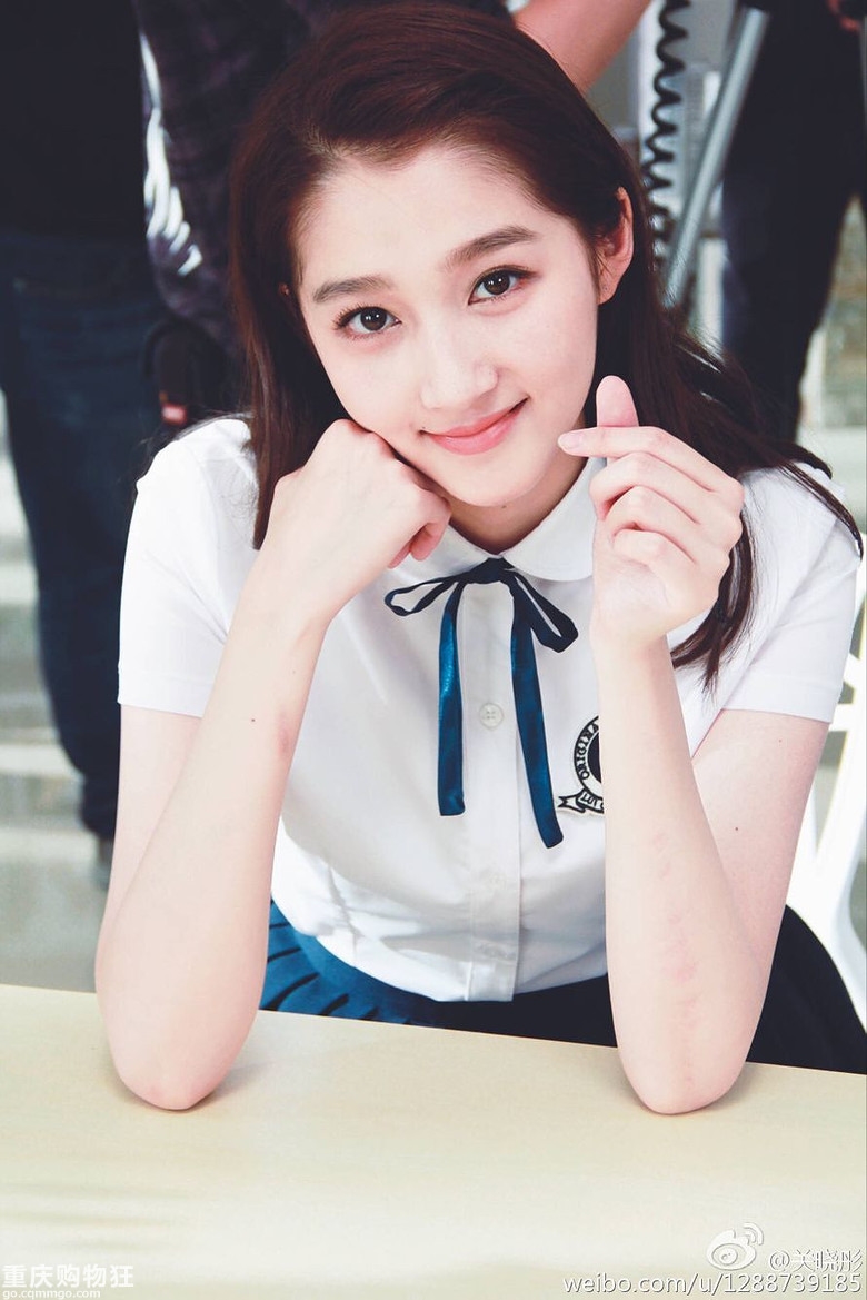 Lộc Hàm - Quan Hiểu Đồng hẹn hò, Địch Lệ Nhiệt Ba 'lên top'