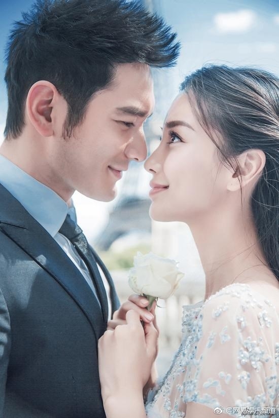 Huỳnh Hiểu Minh khoe Bọt Biển Nhỏ kỷ niệm 2 năm cưới