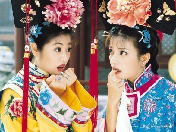 Bộ phim có đến 2 nữ chính khiến fan 'chia phe' giành giật kịch liệt