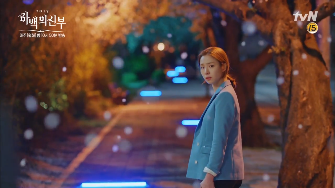 Shin Se Kyung thật sự 'bất chấp' sánh đôi cùng mỹ nam trong phim mới