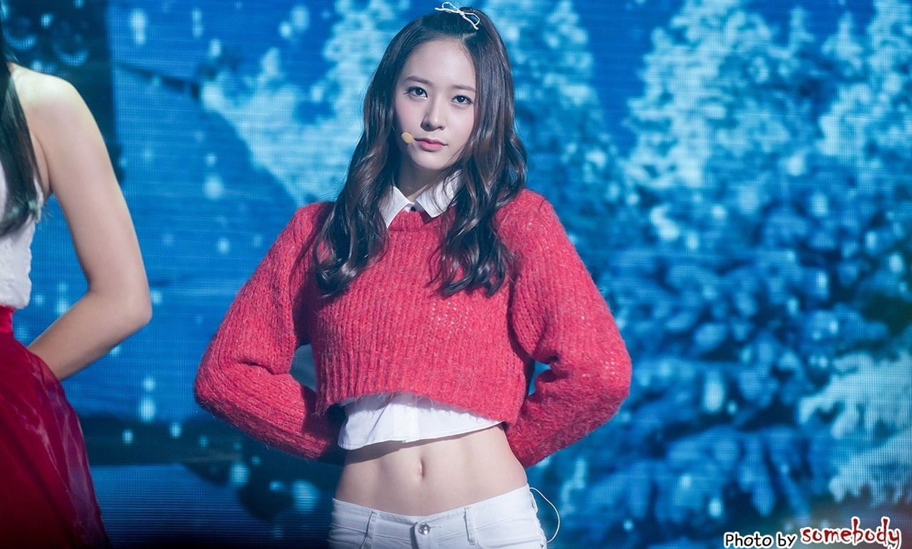 Phát cuồng trước vòng eo thon gọn, săn chắc của các nữ thần tượng Kpop